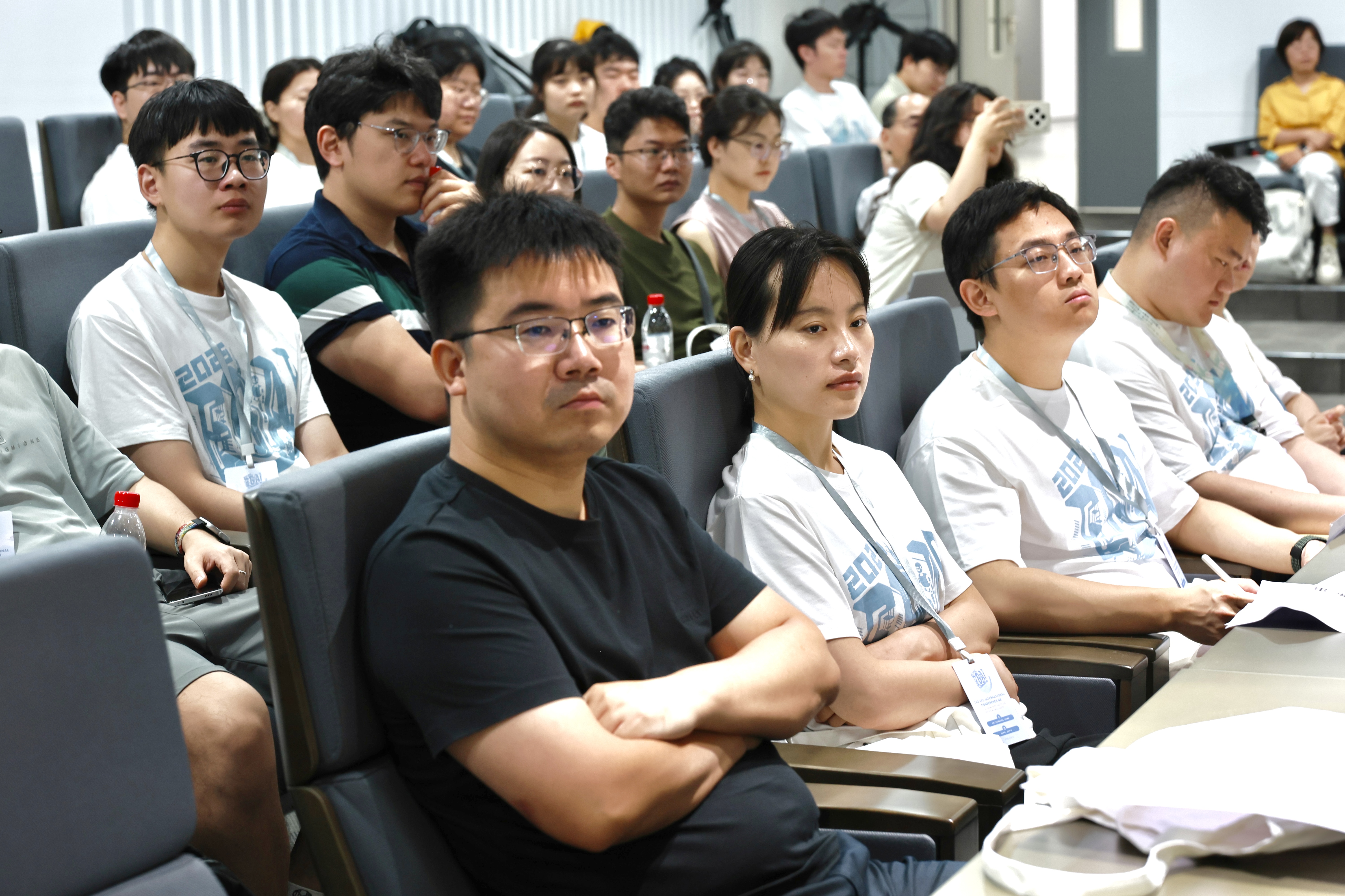 观众正面.JPG